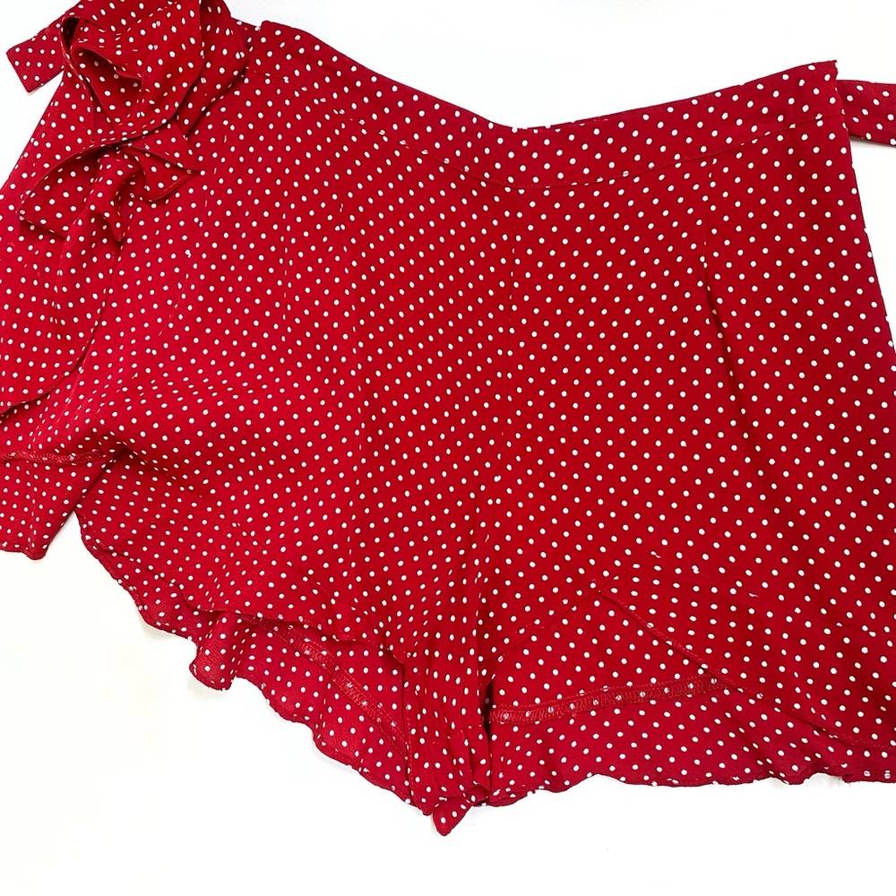 FOR LOVE AND LEMONS SPARKLER RED WHITE POLKADOT SIDE WRAP RUFFLE SKORT - Picture 2 of 10